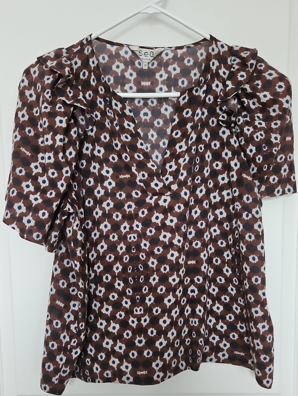 Sea Brown Print V-Neck Short Sleeve Top, 10